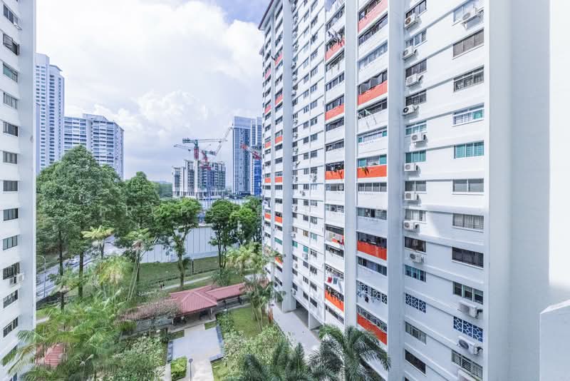 13 Holland Drive HDB Flat For Sale at S$ 525,000 | PropertyGuru Singapore - Exterior