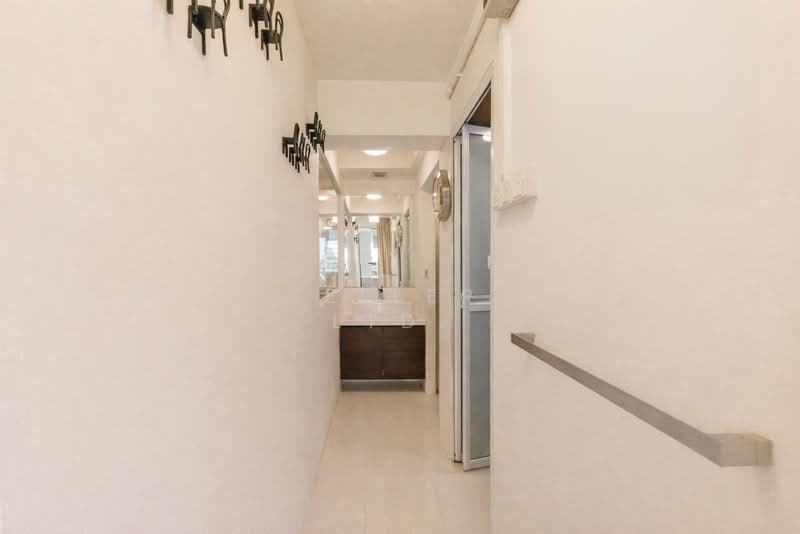 13 Holland Drive HDB Flat For Sale at S$ 525,000 | PropertyGuru Singapore