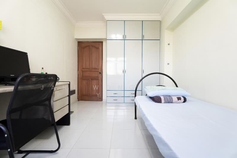 203A Compassvale Road HDB Flat For Sale at S$ 768,888 | PropertyGuru Singapore - Bedroom