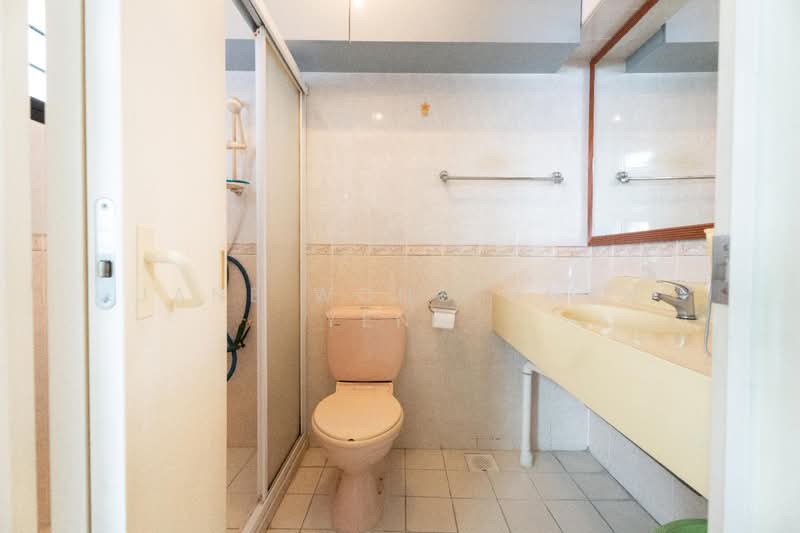 203A Compassvale Road HDB Flat For Sale at S$ 768,888 | PropertyGuru Singapore - Bathroom