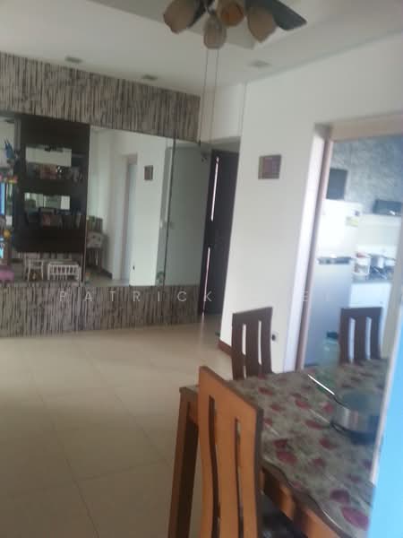 275D Compassvale Link HDB Flat For Sale at S$ 868,000 | PropertyGuru Singapore - Living Room