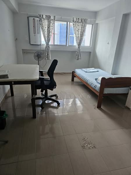 1 Tanjong Pagar Plaza, 1 Tanjong Pagar Plaza, Room Rental, 200 sqft, HDB Flat For Rent, by Parthiban ., 500099748 - Bedroom - PropertyGuru.com.sg
