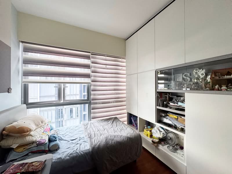 Hillsta Condominium For Sale at S$ 1,799,999 | PropertyGuru Singapore - Bedroom