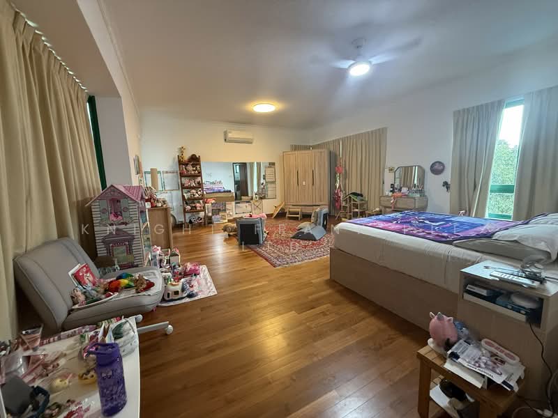 Beechwood Grove, , 6 Bedrooms, 7,500 sqft, Detached House For Sale, by Clarice Lau, 500099777 - Bedroom - PropertyGuru.com.sg