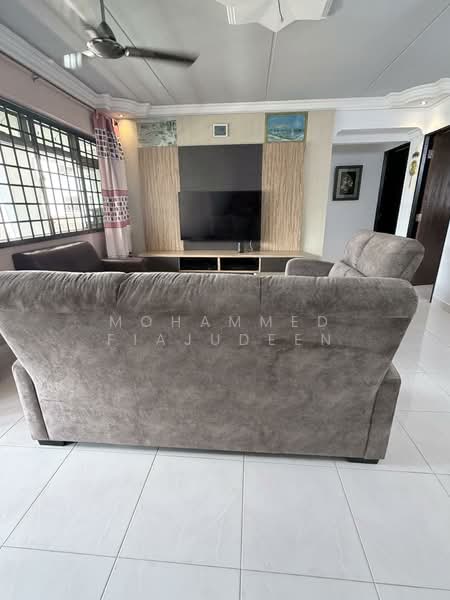 659 Jalan Tenaga HDB Flat For Sale at S$ 740,000 | PropertyGuru Singapore - Living Room
