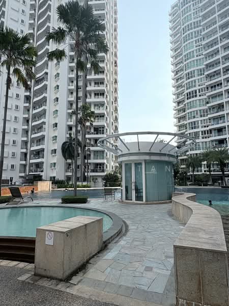 Cote D'Azur Condominium For Sale at S$ 1,800,000 | PropertyGuru Singapore - Exterior