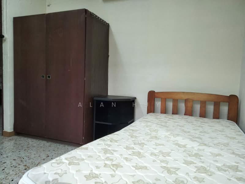 423 Clementi Avenue 1, 423 Clementi Avenue 1, Room Rental, 200 sqft, HDB Flat For Rent, by Alan Huy, 500099848 - Bedroom - PropertyGuru.com.sg