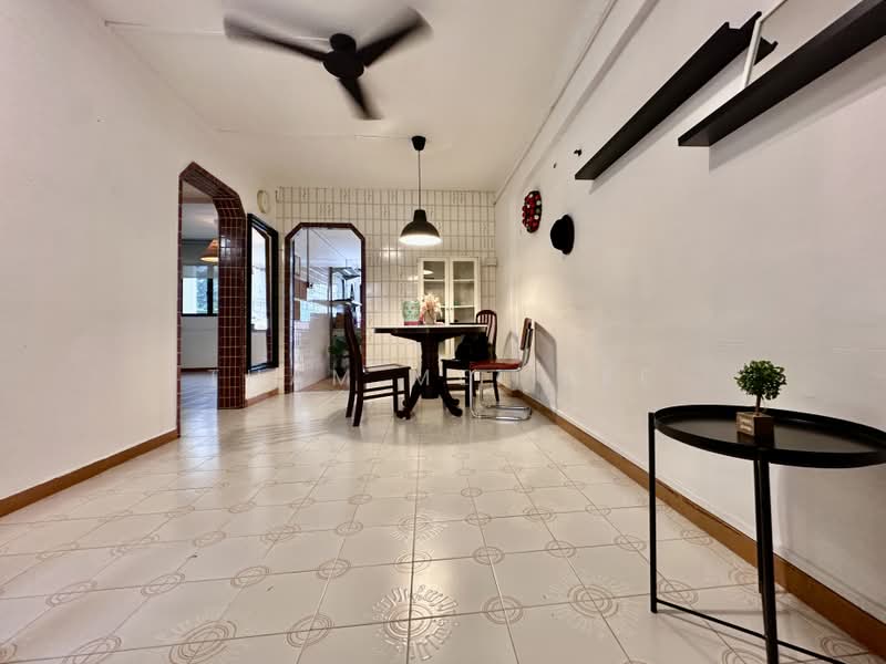 148 Silat Avenue, 148 Silat Avenue, 2 Bedrooms, 721 sqft, HDB Flat For Sale, by Tham Mei See, 500099849 - Living Room - PropertyGuru.com.sg