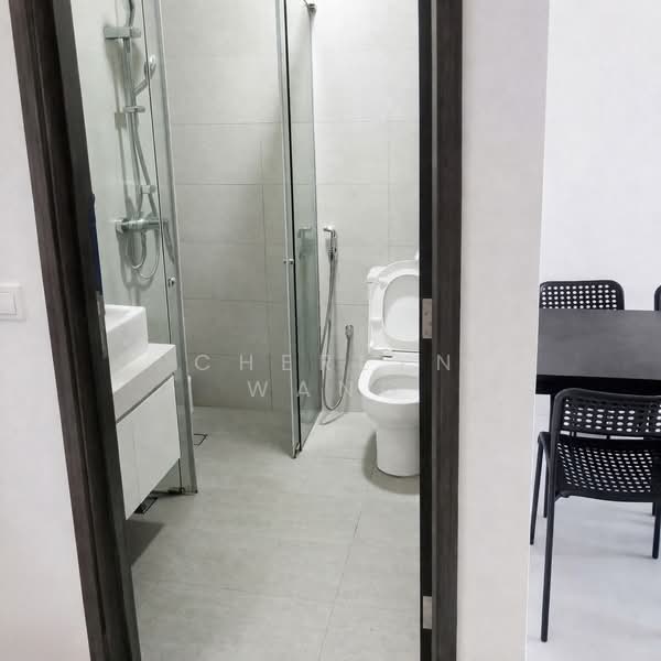 Neem Tree, 30 Jalan Kemaman, 2 Bedrooms, 710 sqft, Apartment For Rent, by Cherlyn Wang, 500099850 - Bathroom - PropertyGuru.com.sg