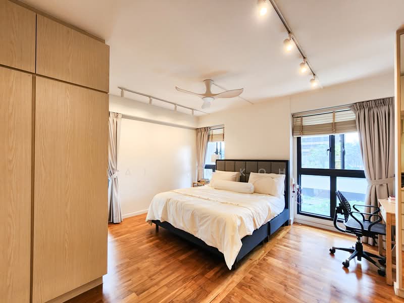 90 Dawson Road HDB Flat For Sale at S$ 1,180,000 | PropertyGuru Singapore - Master Bedroom