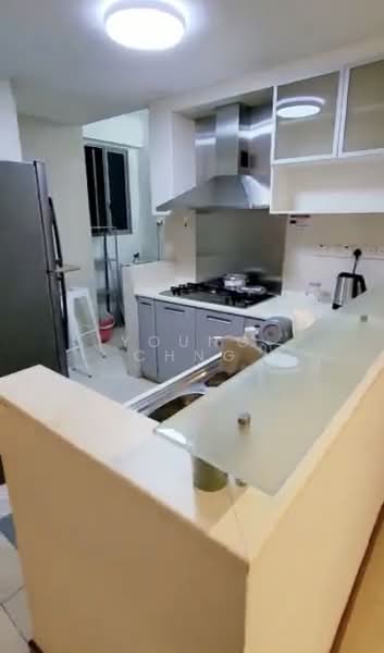 Blue Horizon, 27 West Coast Crescent, Room Rental, 90 sqft, Condominium For Rent, by Young Chng, 500099861 - Kitchen - PropertyGuru.com.sg
