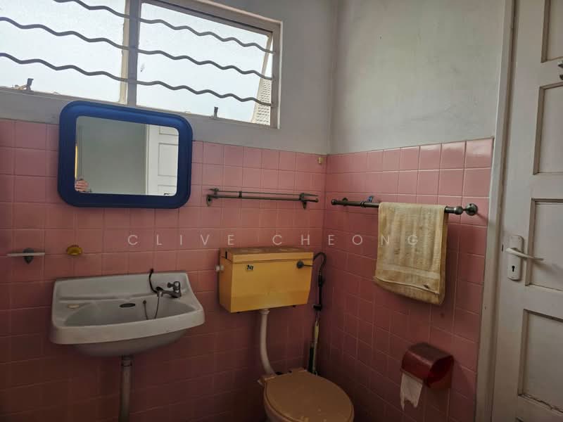 Jalan Sembilang Semi-Detached House For Sale at S$ 6,500,000 | PropertyGuru Singapore - Bathroom