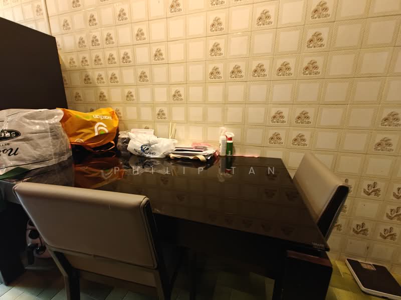 Lloyd Mansion, 3 Lloyd Road, Room Rental, 180 sqft, Apartment For Rent, by Philip Tan, 500099871 - Dining Room - PropertyGuru.com.sg