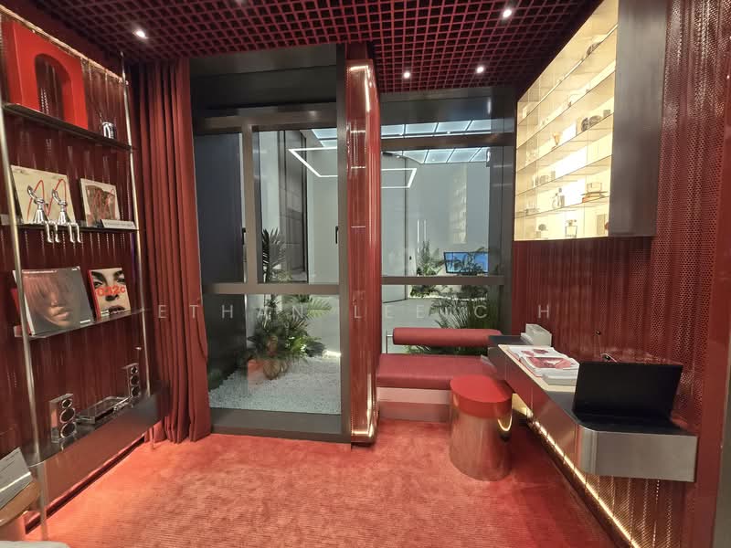 The Collective At One Sophia Condominium For Sale at S$ 2,143,000 | PropertyGuru Singapore - Master Bedroom