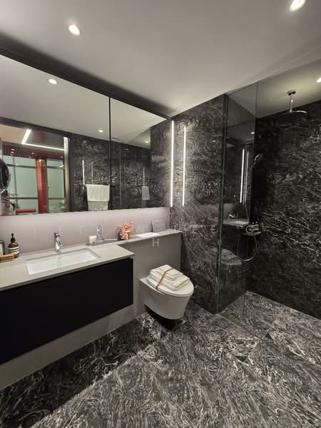 The Collective At One Sophia Condominium For Sale at S$ 2,143,000 | PropertyGuru Singapore - Master Bathroom