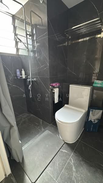 678A Jurong West Street 64, 678A Jurong West Street 64, Room Rental, 100 sqft, HDB Flat For Rent, by Aloysius Chia, 500099875 - Bathroom - PropertyGuru.com.sg