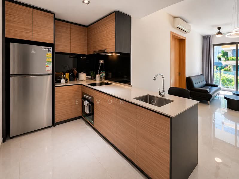 Midwood, 8 Hillview Rise, 2 Bedrooms, 689 sqft, Condominium For Sale, by EeVon Ho, 500099878 - PropertyGuru.com.sg