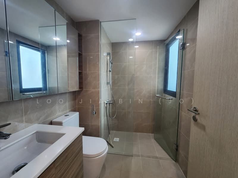 Treasure at Tampines, 57 Tampines Lane, 2 Bedrooms, 678 sqft, Condominium For Rent, by Loo Jia Bin (Jo), 500099881 - Bathroom - PropertyGuru.com.sg