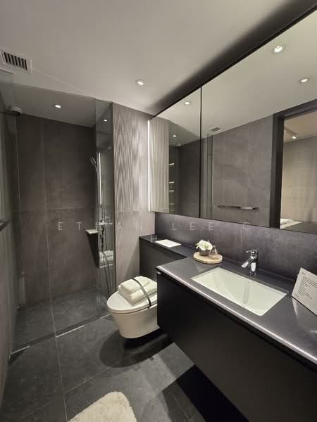 The Collective At One Sophia Condominium For Sale at S$ 3,528,000 | PropertyGuru Singapore - Bathroom