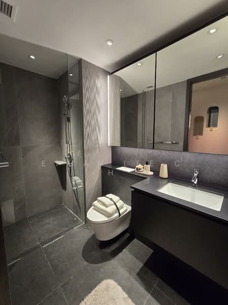 The Collective At One Sophia Condominium For Sale at S$ 3,528,000 | PropertyGuru Singapore - Bathroom 2