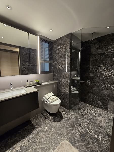 The Collective At One Sophia Condominium For Sale at S$ 3,528,000 | PropertyGuru Singapore - Master Bathroom