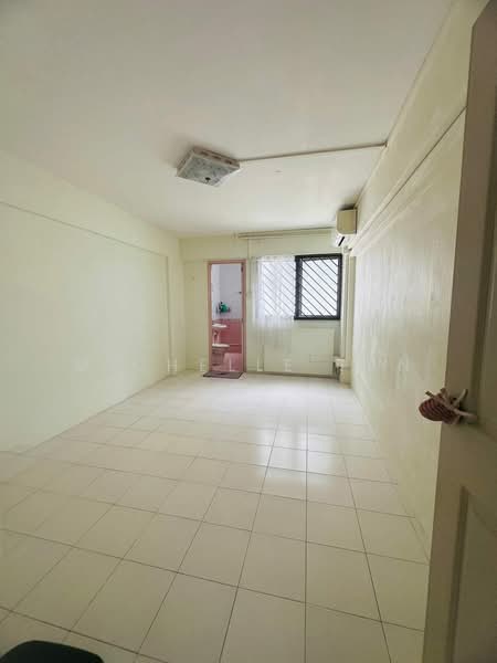 112 Bishan Street 12 HDB Flat For Sale at S$ 760,000 | PropertyGuru Singapore - Interior
