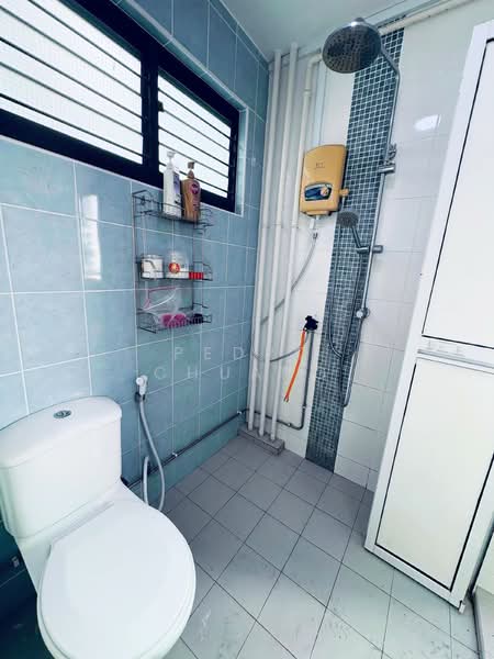 251 Yishun Ring Road HDB Flat For Sale at S$ 460,000 | PropertyGuru Singapore - Bathroom