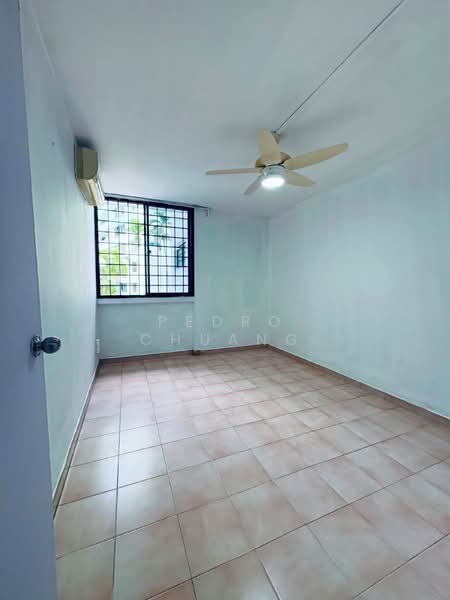 251 Yishun Ring Road HDB Flat For Sale at S$ 460,000 | PropertyGuru Singapore - Interior
