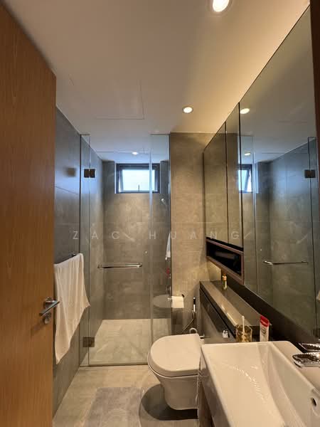 Midwood Condominium For Sale at S$ 2,598,000 | PropertyGuru Singapore - Bathroom