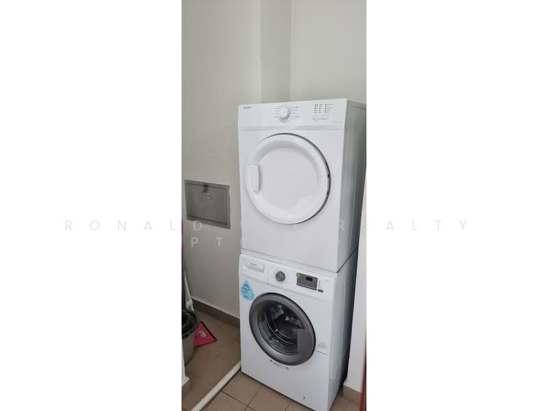 Aspen Heights, 261 River Valley Road, 2 Bedrooms, 883 sqft, Condominium For Rent, by RONALD, 500099910 - PropertyGuru.com.sg