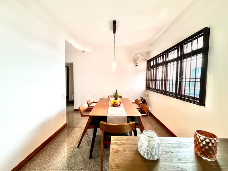 815 Jellicoe Road HDB Flat For Sale at S$ 1,100,000 | PropertyGuru Singapore - Dining Room