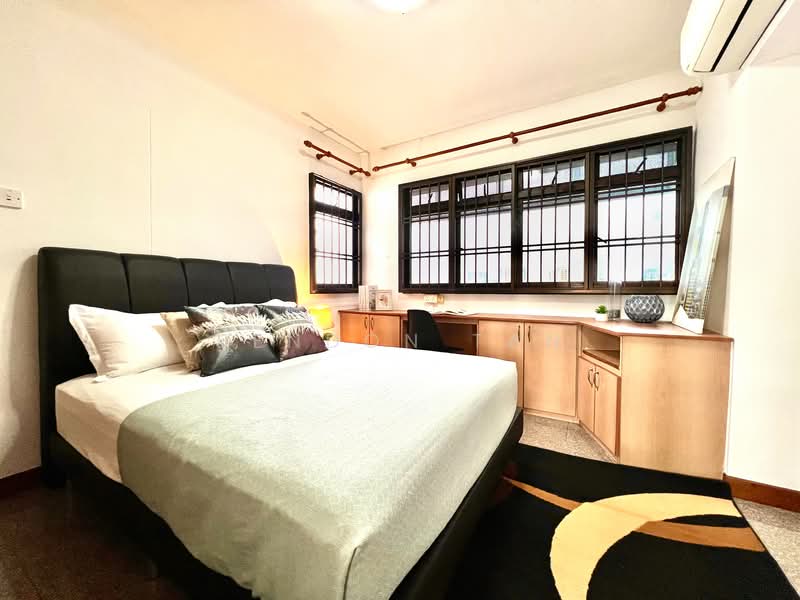 815 Jellicoe Road HDB Flat For Sale at S$ 1,100,000 | PropertyGuru Singapore - Bedroom