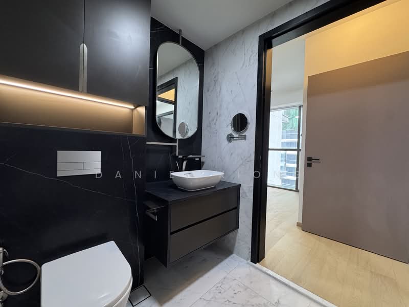 One Bernam, 1 Bernam Street, 3 Bedrooms, 829 sqft, Condominium For Rent, by Daniel Kiong, 500099914 - Bathroom - PropertyGuru.com.sg