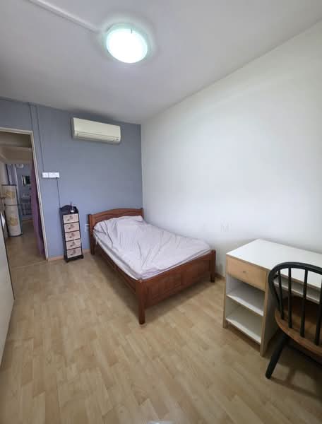 442 Ang Mo Kio Avenue 10, 442 Ang Mo Kio Avenue 10, Room Rental, 80 sqft, HDB Flat For Rent, by Funn KAM ORANGETEE, 500099922 - Bedroom - PropertyGuru.com.sg