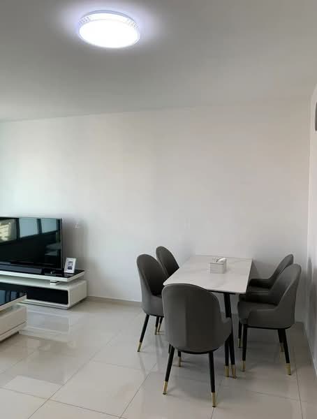 10A Bendemeer Light, 10A Bendemeer Road, 3 Bedrooms, 1,001 sqft, HDB Flat For Rent, by Zion Zhao 赵峻慷, 500099930 - Living Room - PropertyGuru.com.sg