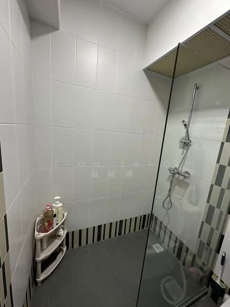 10A Bendemeer Light, 10A Bendemeer Road, 3 Bedrooms, 1,001 sqft, HDB Flat For Rent, by Zion Zhao 赵峻慷, 500099930 - Bathroom - PropertyGuru.com.sg