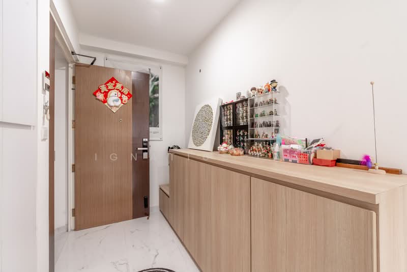 445A Clementi Avenue 3 HDB Flat For Sale at S$ 1,499,999 | PropertyGuru Singapore - Entrance