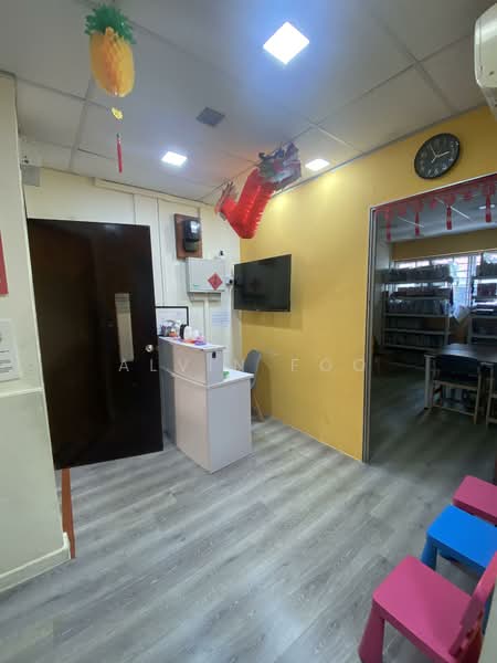 727 Ang Mo Kio Central, 727 Ang Mo Kio Central, 800 sqft, Shop / Shophouse For Rent, by Alvin Foo, 500099947 - Entrance - CommercialGuru.com.sg