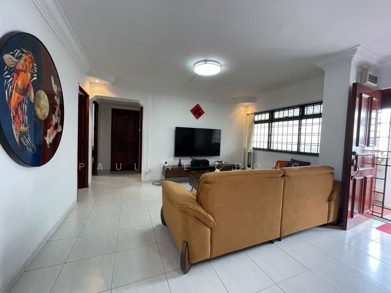 447 Choa Chu Kang Avenue 4 HDB Flat For Sale at S$ 560,000 | PropertyGuru Singapore - Living Room