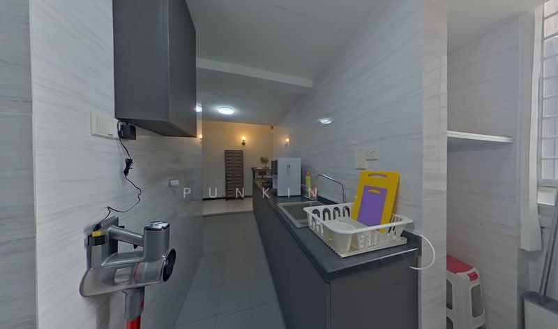 Ava Towers, 10 Ava Road, Room Rental, 120 sqft, Apartment For Rent, by punkin, 500099958 - Kitchen - PropertyGuru.com.sg