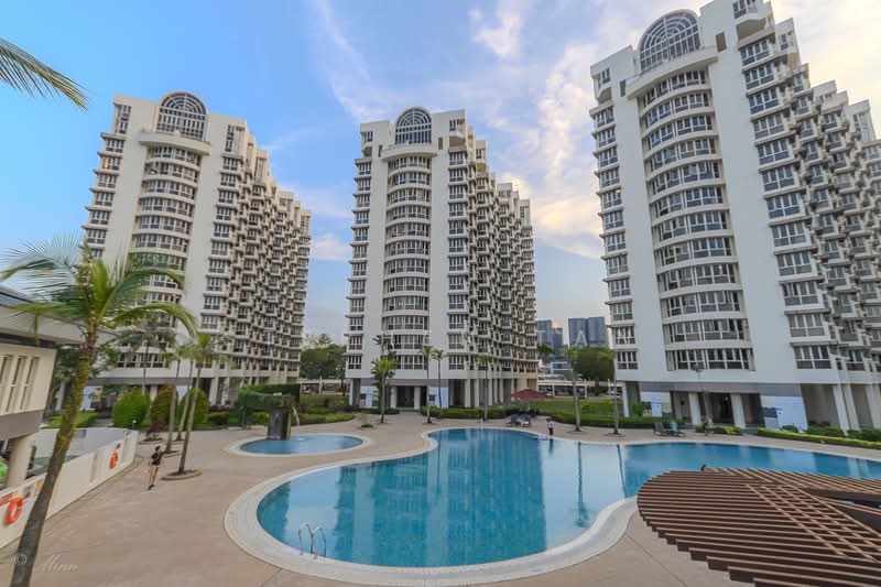 Bullion Park Condominium For Sale at S$ 1,200,000 | PropertyGuru Singapore - Exterior