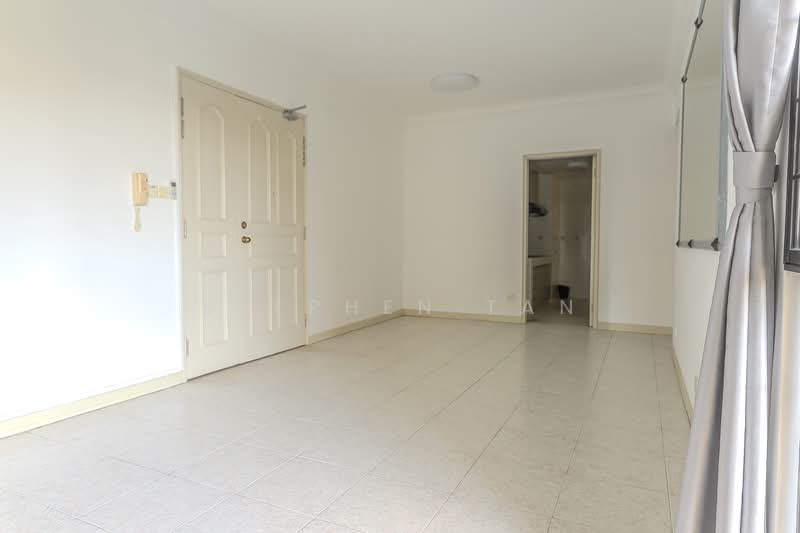 Bullion Park Condominium For Sale at S$ 1,200,000 | PropertyGuru Singapore - Living Hall