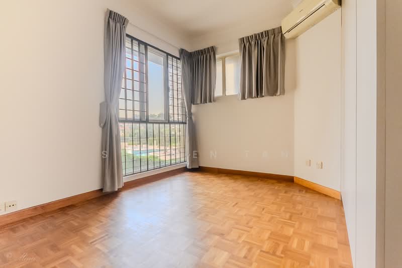 Bullion Park Condominium For Sale at S$ 1,200,000 | PropertyGuru Singapore - Masterbedroom