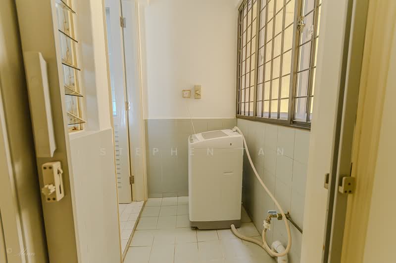 Bullion Park Condominium For Sale at S$ 1,200,000 | PropertyGuru Singapore - Service Yard