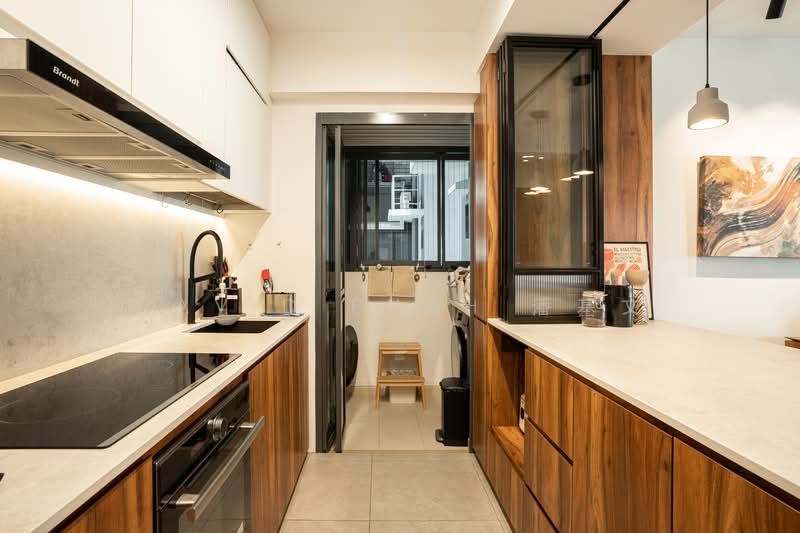 94 Dawson Road HDB Flat For Sale at S$ 1,099,999 | PropertyGuru Singapore - Kitchen