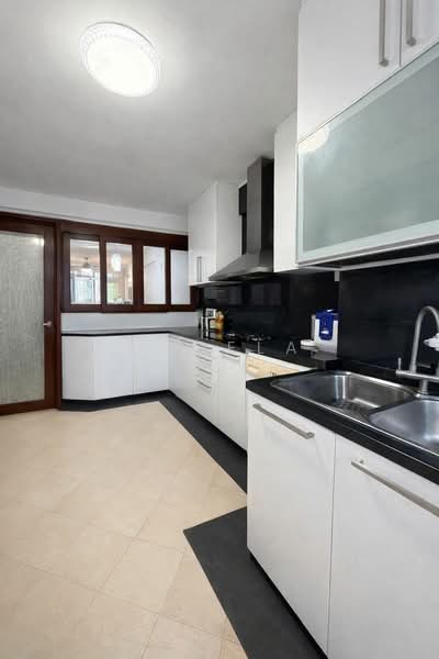 542 Ang Mo Kio Avenue 10 HDB Flat For Sale at S$ 419,000 | PropertyGuru Singapore - Kitchen