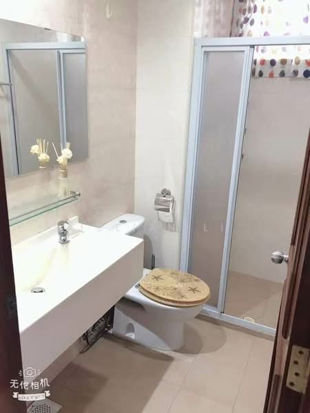 Windermere Condominium For Sale at S$ 1,480,000 | PropertyGuru Singapore - Bathroom