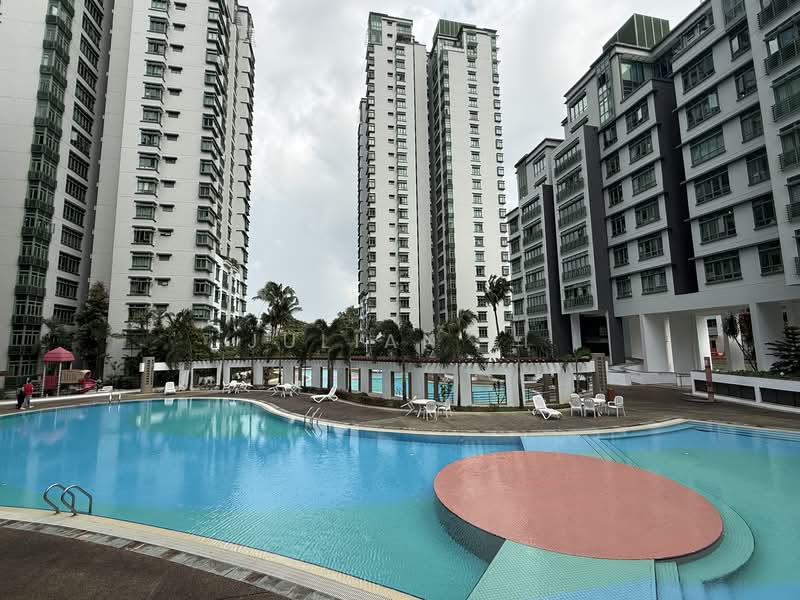 Windermere Condominium For Sale at S$ 1,480,000 | PropertyGuru Singapore - Exterior