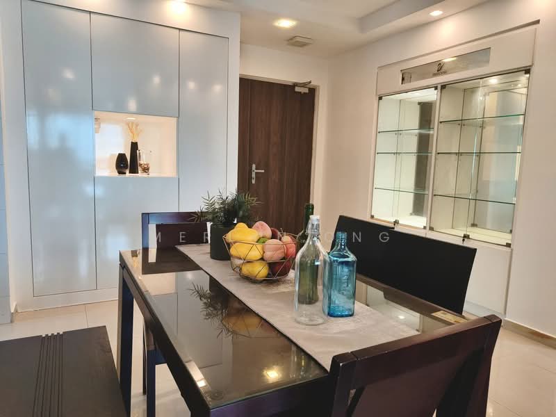 298 Bukit Batok Street 22 HDB Flat For Sale at S$ 750,000 | PropertyGuru Singapore - Dining Room