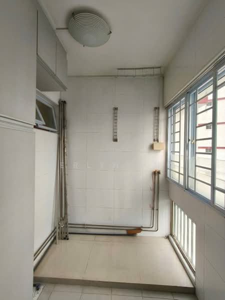 298 Bukit Batok Street 22 HDB Flat For Sale at S$ 750,000 | PropertyGuru Singapore - Balcony